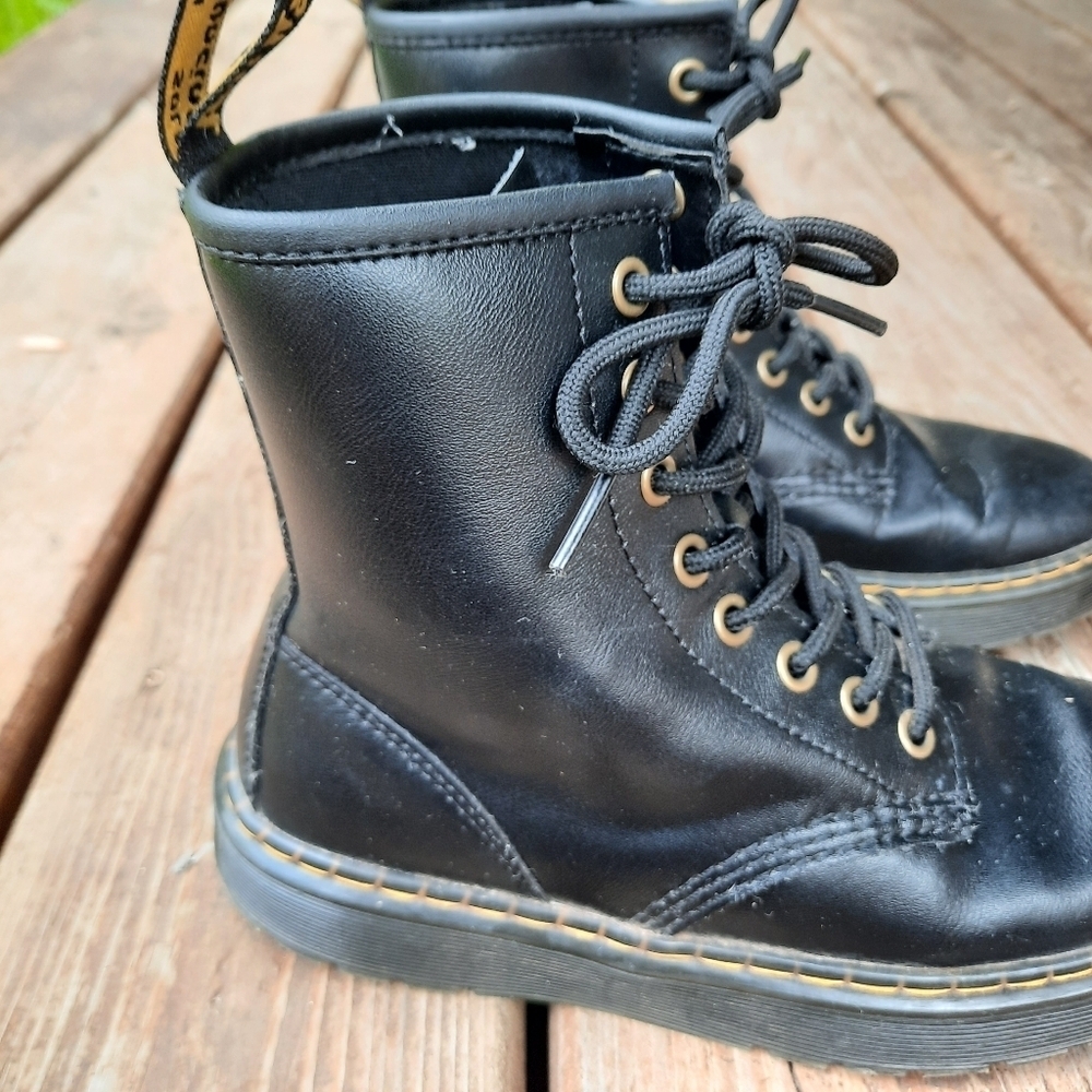 Dr. Martens Zavala Casual Combat Boots Black Leather Boots Unisex Size W6/M5 - Picture 4 of 16